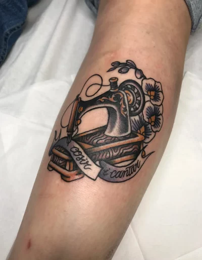 tatuaje máquina de coser
